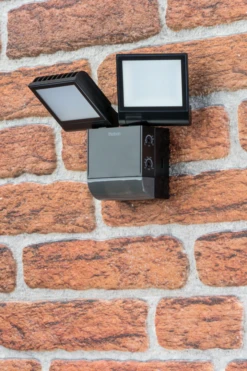 Theben 1020803 TheLeda S17-100 BK LED Strahler 17W Mit Bewegungsmelder 180° -Beleuchtungs Geschäft 1b1f48b80c0401b480d9d69e3f7985d28b6fc436