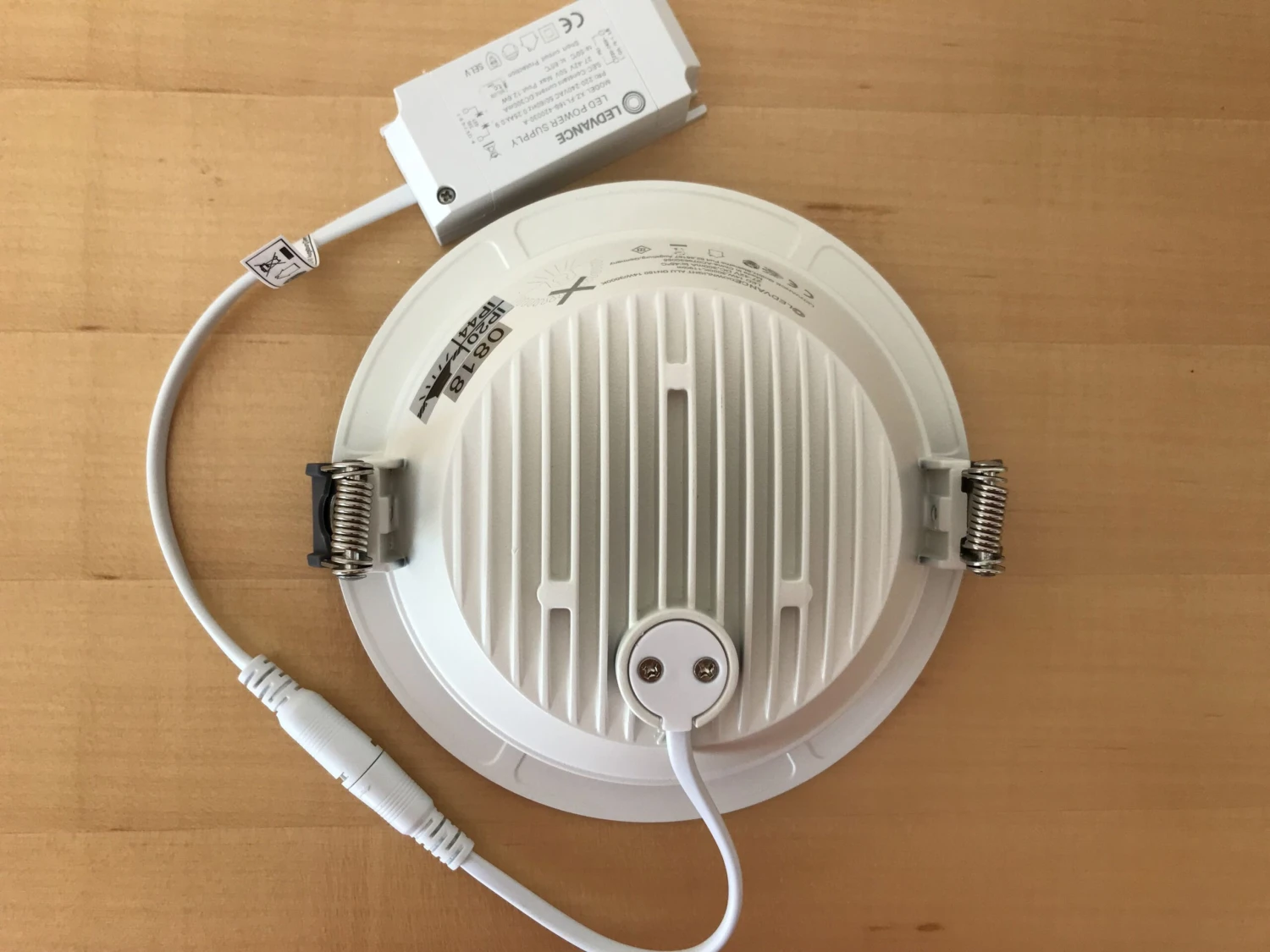 LEDVANCE Downlight 14W, Kaltweiß, Nicht Dimmbar, Für Ø150mm, IP44 6 LEDVANCE Downlight 14W, Kaltweiß, Nicht Dimmbar, Für Ø150mm, IP44 – Bild 4
